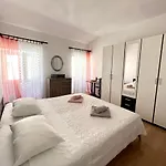 Moris דירה *